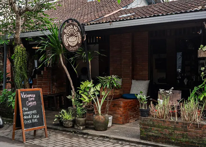 Eiwa House *