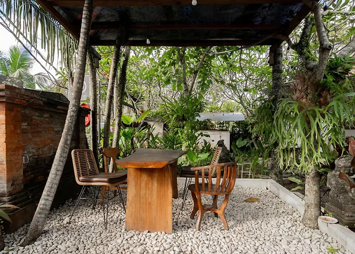 Eiwa House *